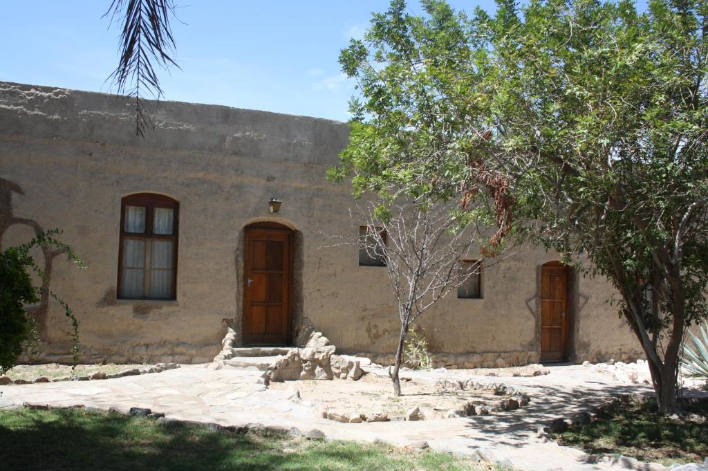 Fort Sesfontein Lodge & Safaris photo 3
