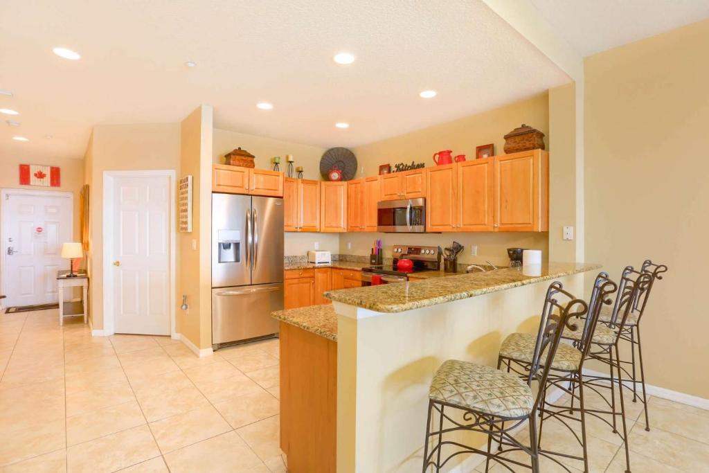 801 Harborview Grande photo 3