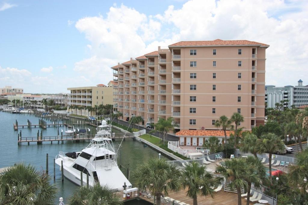 801 Harborview Grande photo 4