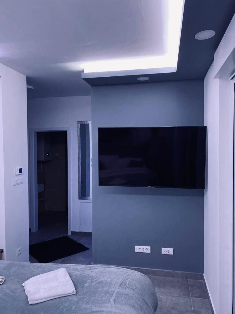 Jacuzzi Apartment Code 96 photo 3