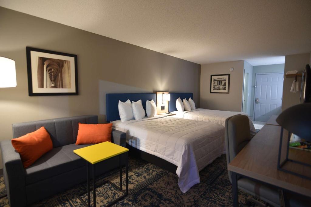 Baymont by Wyndham Pine Grove image