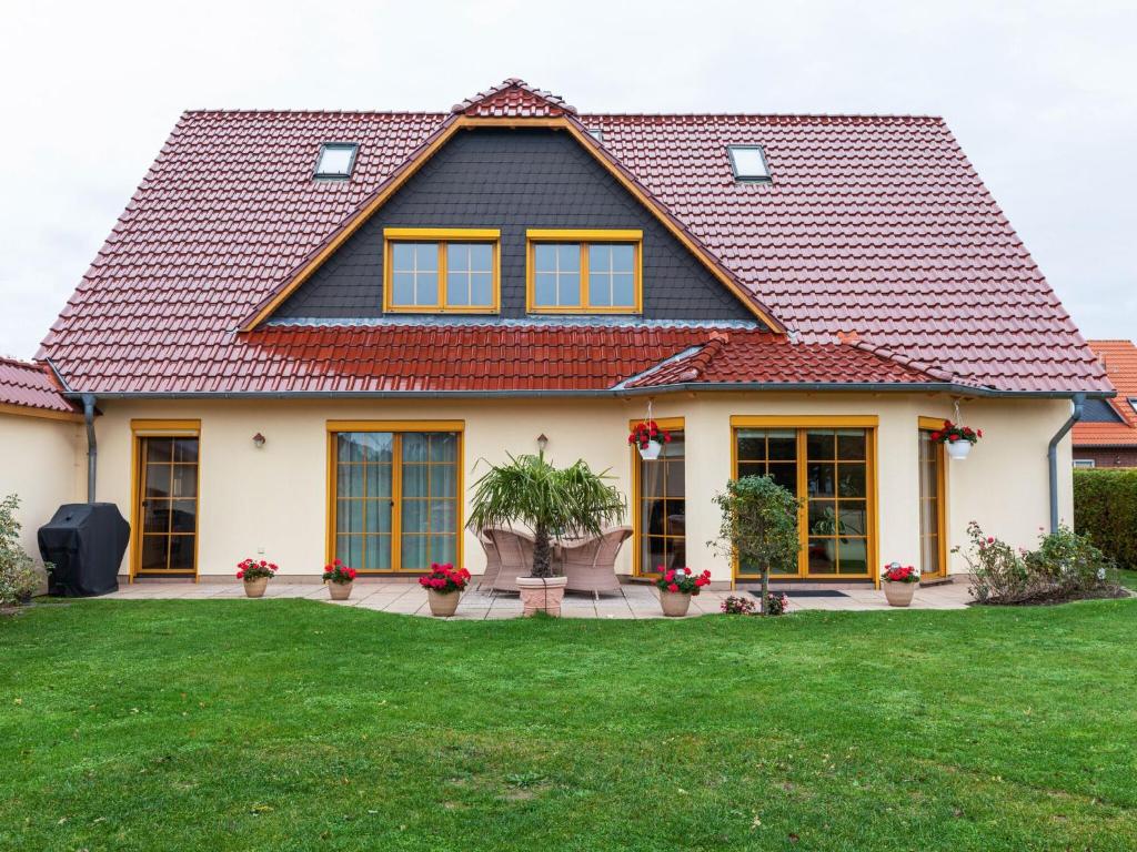 Quaint Apartment in Kuhlungsborn with Garden photo 3