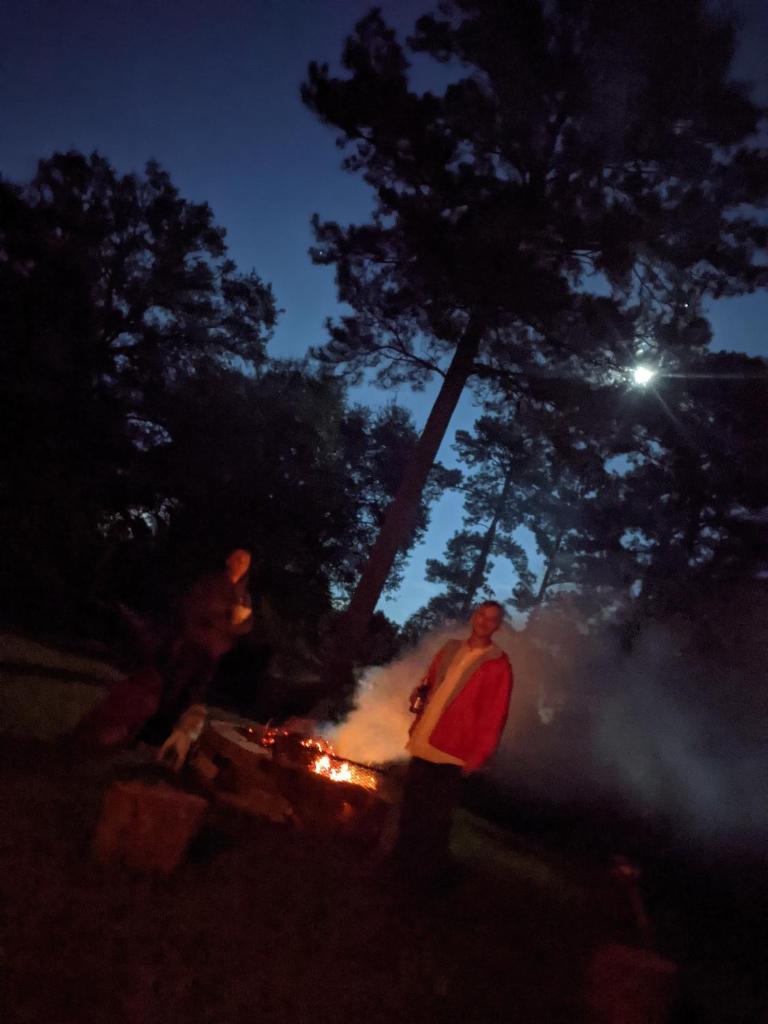Tiny house LogCabinBnB - Ren Fest Renaissance Festival Bernhardt Arrowhead Hill Olde Dobbin Station Ranch House Farmhouse Wedding Venue Houston Woodlands College Station TAMU photo 2