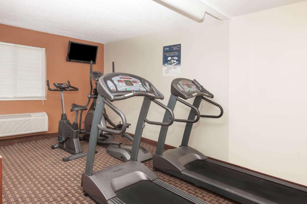 Travelodge Inn & Suites by Wyndham Albany photo 3