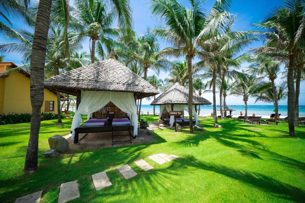Pandanus Resort 