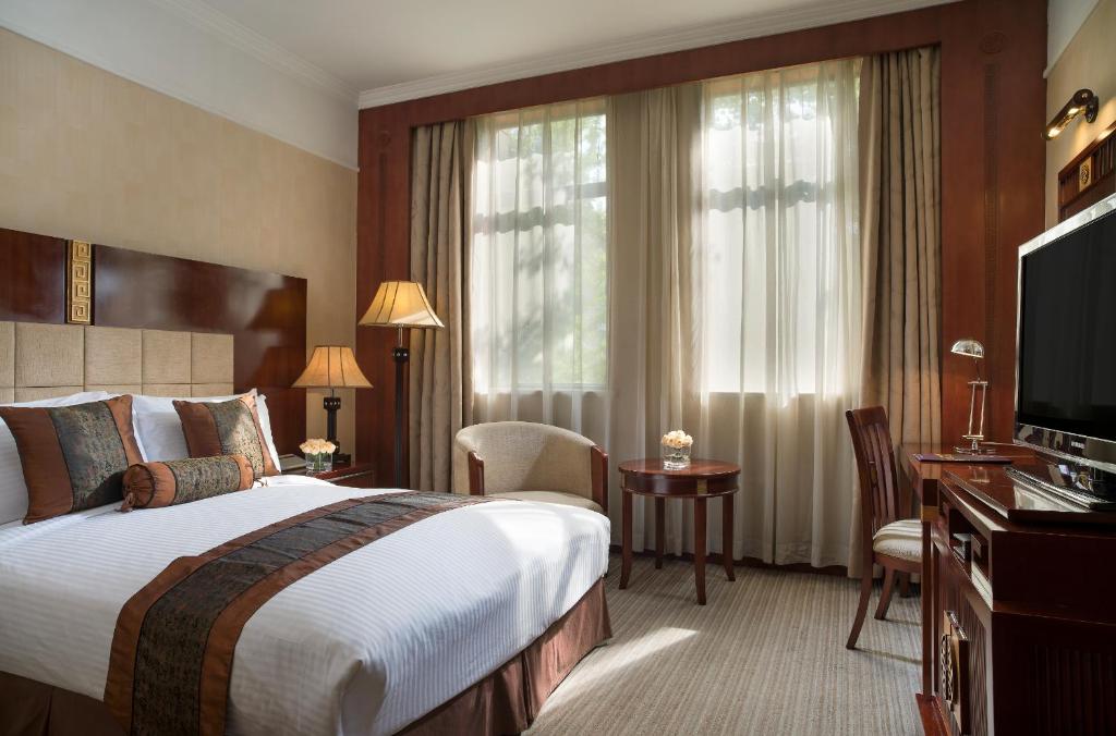 Двухместный (Улучшенный номер с кроватью размера «queen-size»), Grand Mercure Xian On Renmin Square
