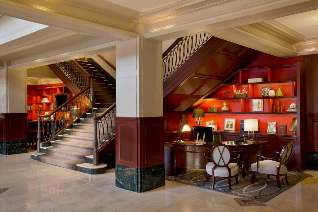 The Stephen F Austin Royal Sonesta Hotel photo 4