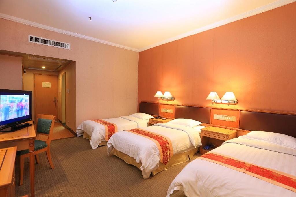 Трехместный (Трехместный номер с видом на реку), Nanfang Dasha Hotel