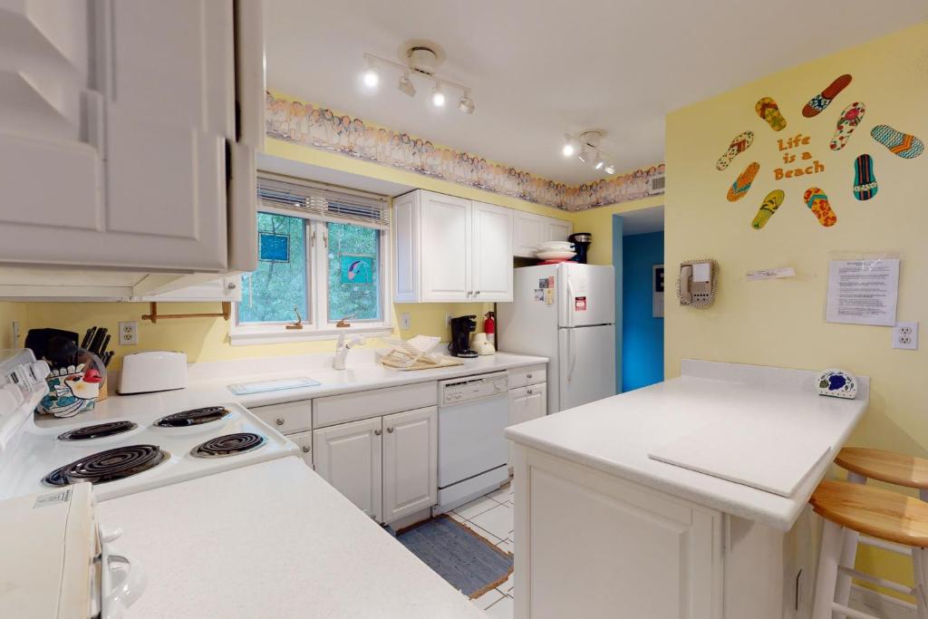 Sea Colony - 3605 Round Robin photo 1