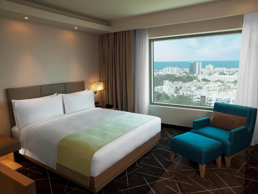 Двухместный (Executive Sea View Room  with 24 Hours Check-In & Check Out), Holiday Inn Chennai OMR IT Expressway