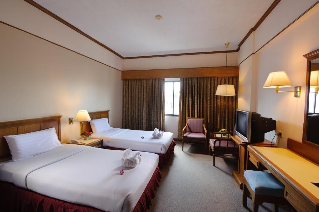 Betong Merlin Hotel photo 2