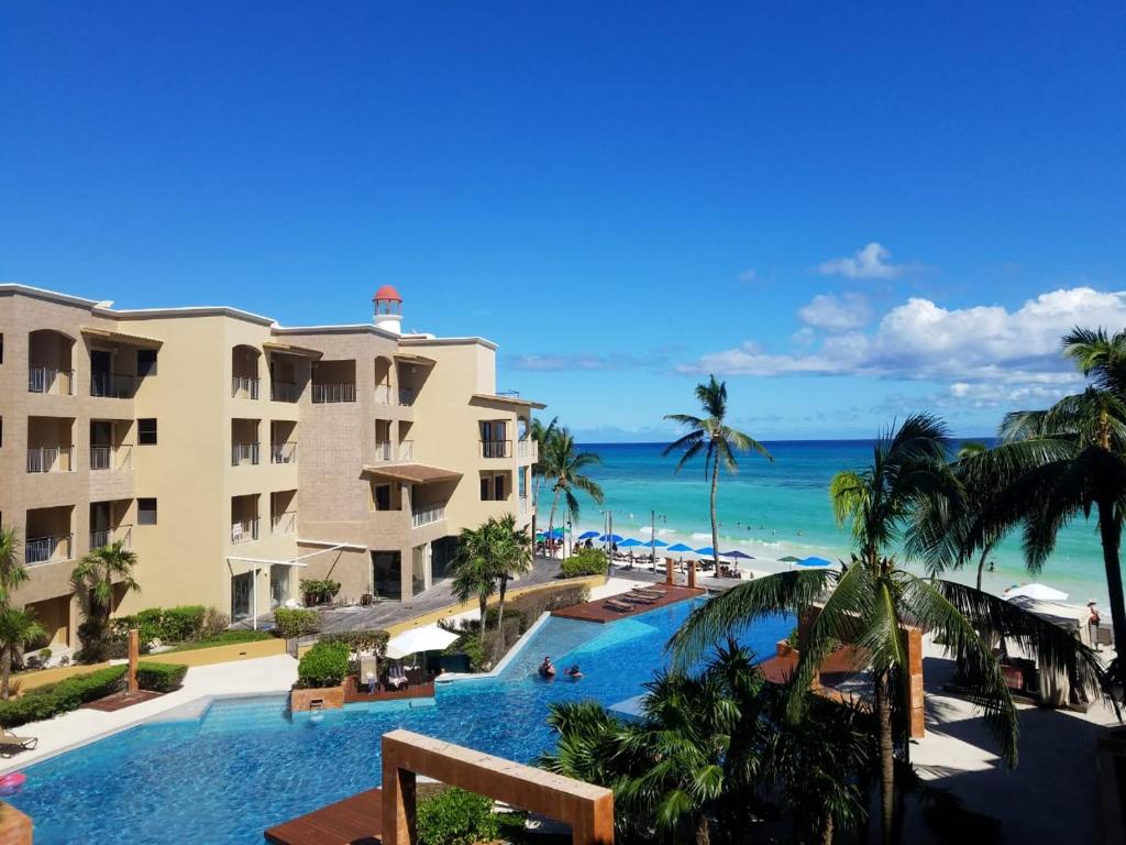 Ocean Front El Faro Reef 304