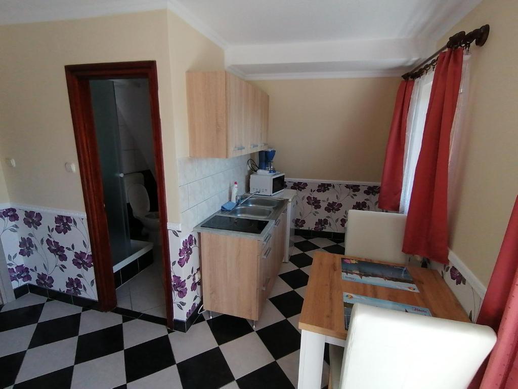 Апартаменты (Апартаменты с 1 спальней и балконом), Magdalena Apartmanház