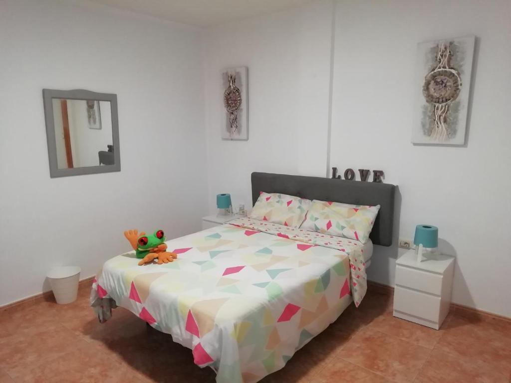 THREE BEDROOM APARTAMENT NEAR SANTA CRUz 1A