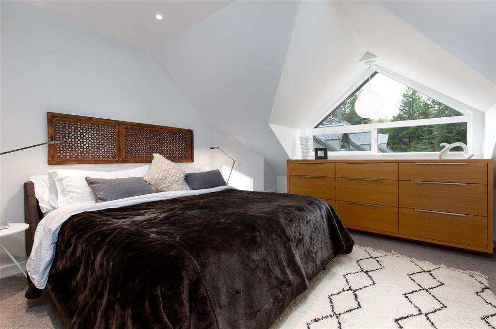 Luxury Home in a Prime Location by Harmony Whistler photo 1