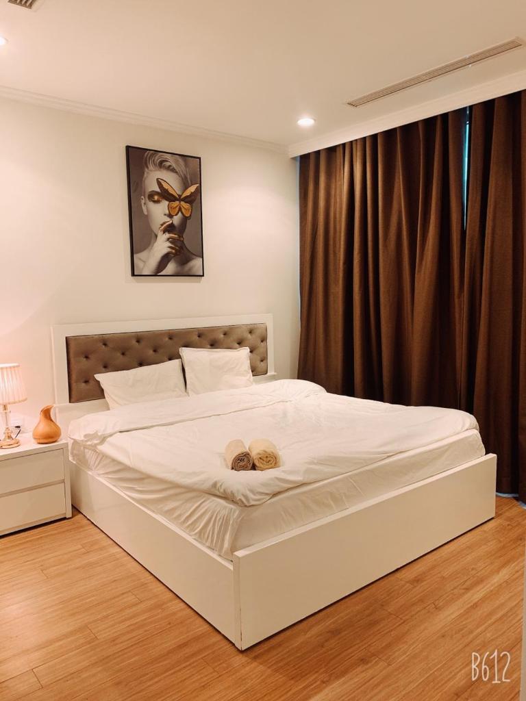 *BOM HOMESTAY* VINHOMES TIMES CITY- 2 BR- COZY APT