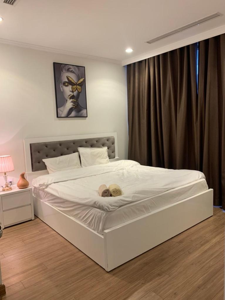 *BOM HOMESTAY* VINHOMES TIMES CITY- 2 BR- COZY APT