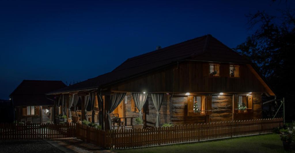 Holiday Home Lina photo 1