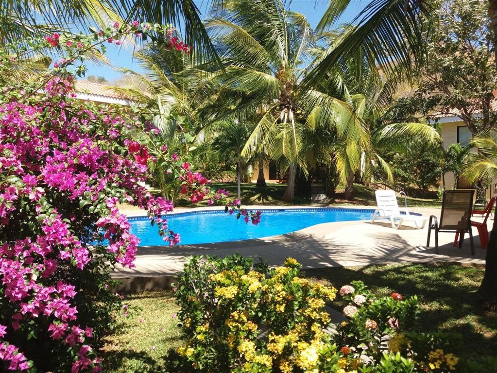 Las Colinas de Playas del coco photo 1