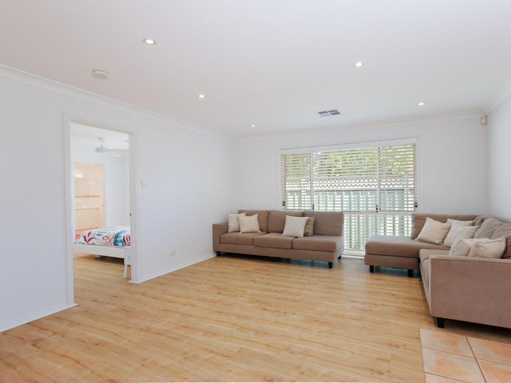 8a Foreshore Drive Ducted Air and Boat Parking photo 4