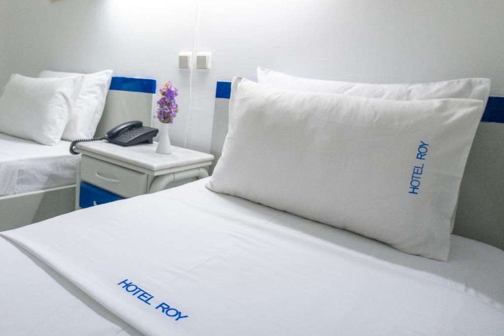 Двухместный (Двухместный номер с 2 отдельными кроватями), ROY Hotel