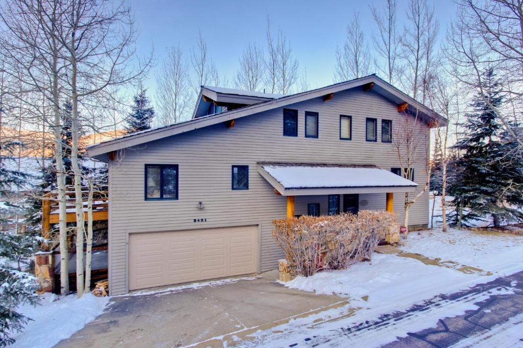 2431 Nansen Court image