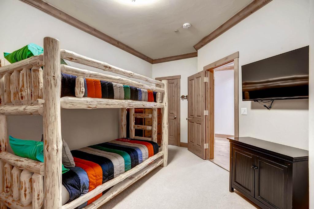 Villa Montane by East West Hospitality photo 3
