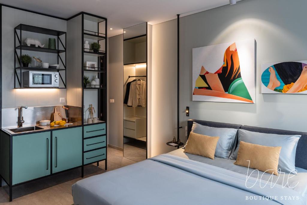 Bare Gallery Boutique Stays