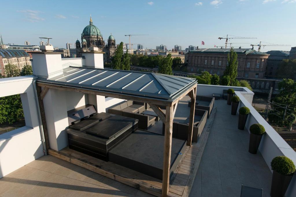Monbijou Penthouse by Suite030 photo 3