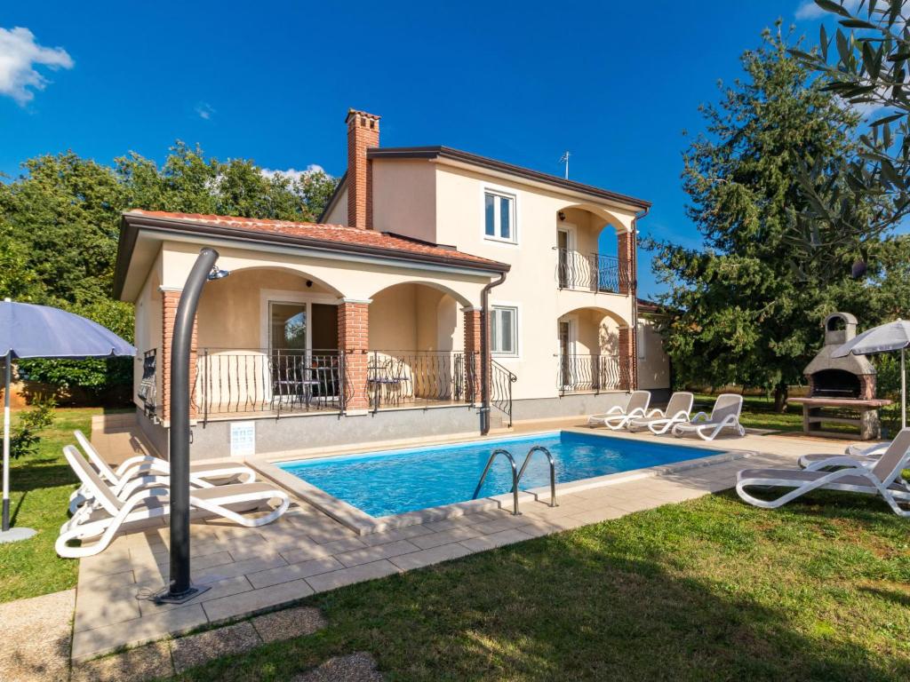 Holiday Home Lara - PRC308 by Interhome
