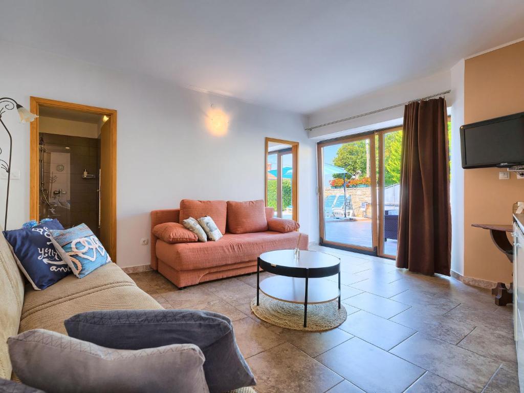Holiday Home Paula - ROJ440 by Interhome photo 2
