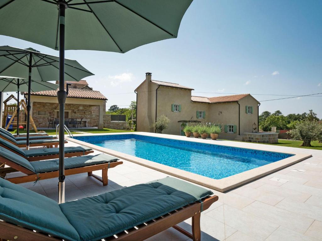 Holiday Home Ernesta - ROJ463 by Interhome photo 1