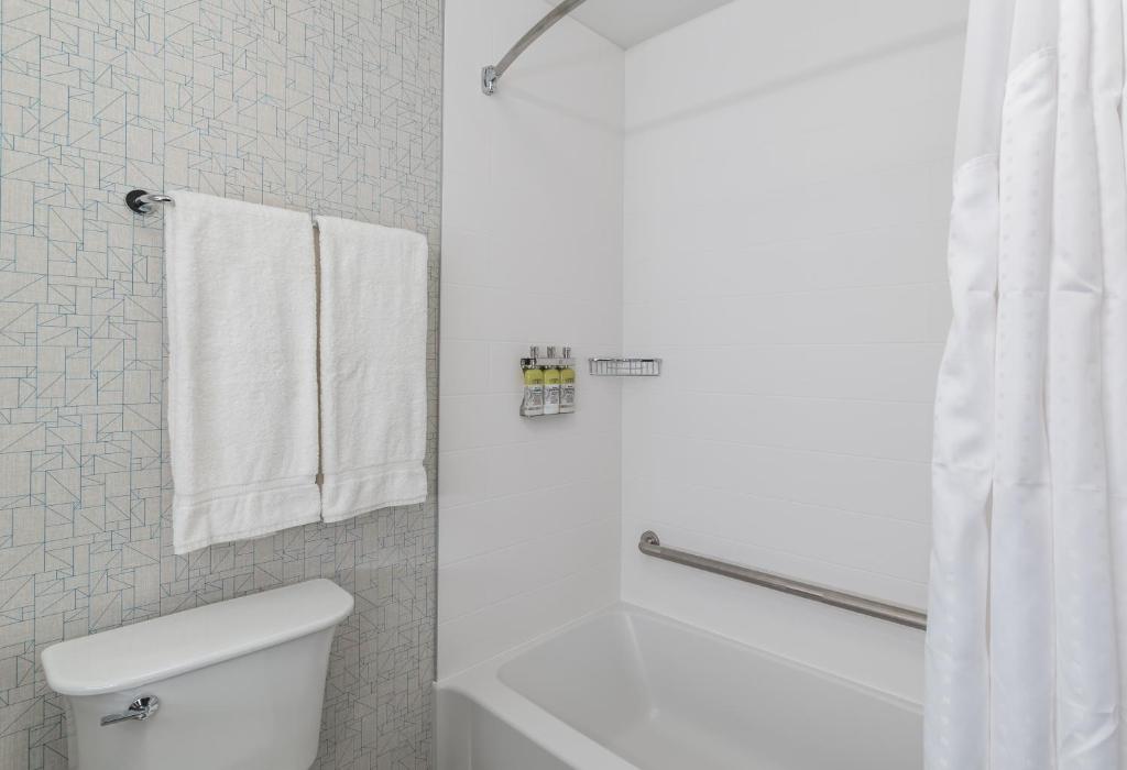 Holiday Inn Express & Suites - Saskatoon East - University, an IHG Hotel photo 3