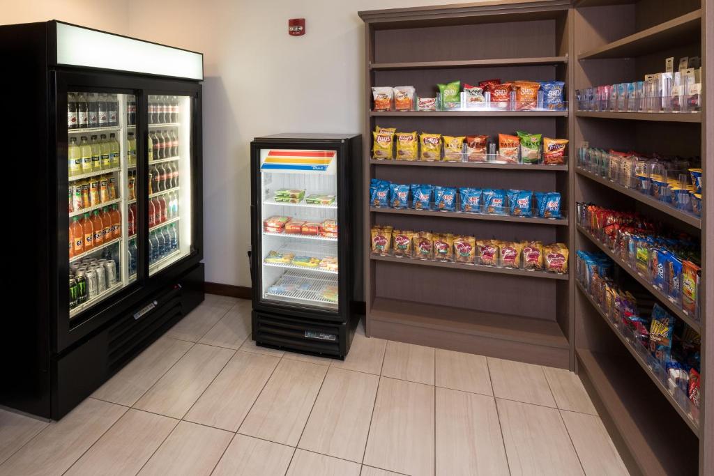 Holiday Inn Express & Suites - Michigan City, an IHG Hotel photo 4