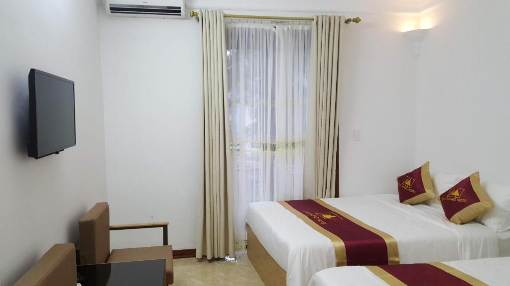 Khách Sạn Cây Thông