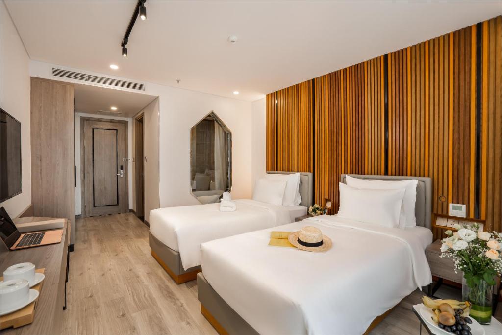 HAIAN Riverfront Hotel