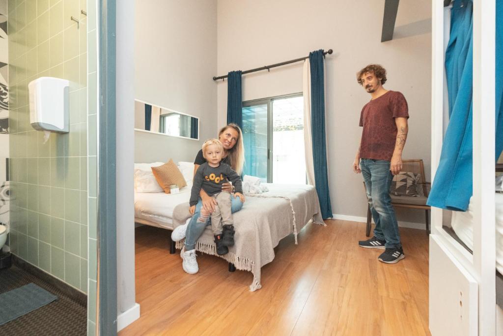Четырехместный (Четырехместный номер с собственной ванной комнатой), Lisbon Destination Hostel