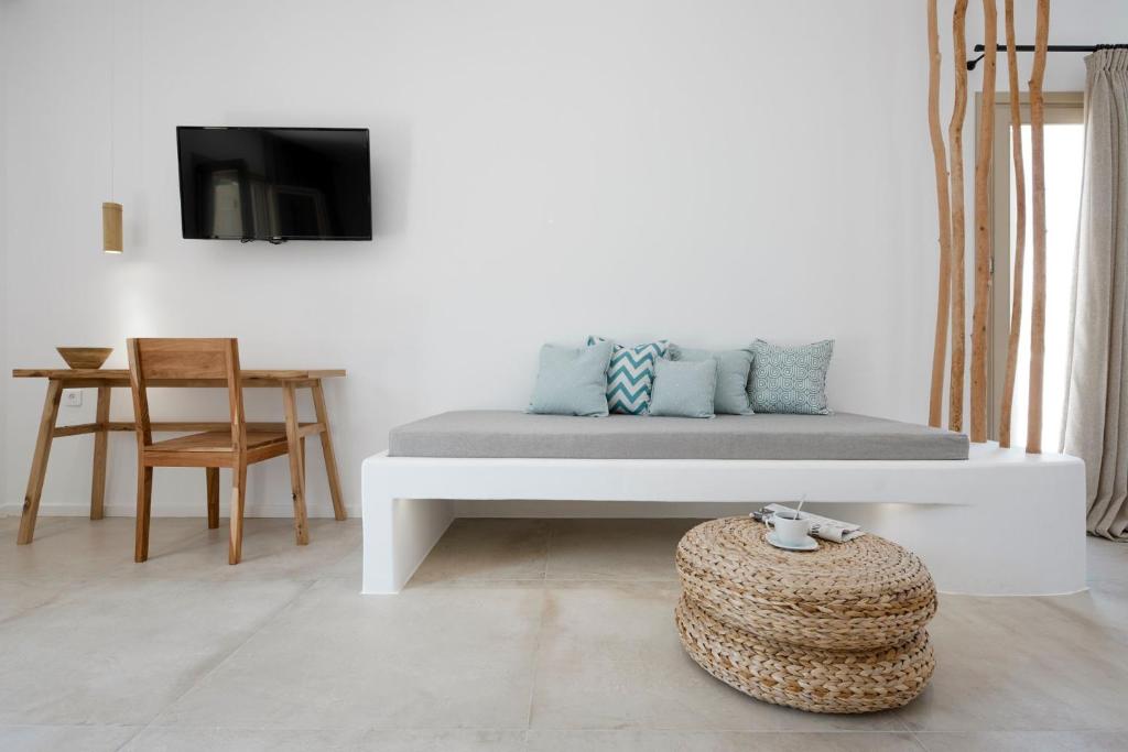 Luxury Milos Apartment Superior Suite 1 Bedroom Well Furnished Interior Adamanta photo 3