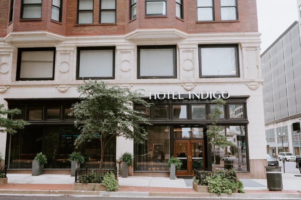 Hotel Indigo St. Louis - Downtown, an IHG Hotel image
