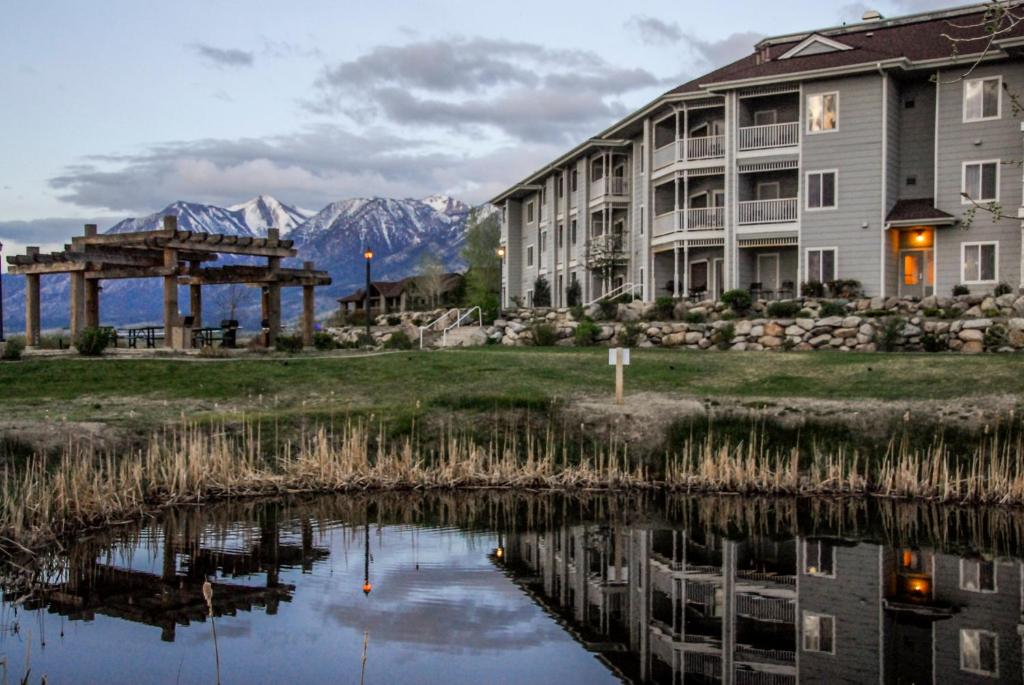 Holiday Inn Club Vacations David Walley's Resort, an IHG Hotel image