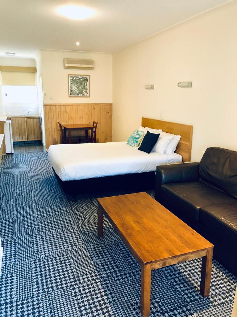 Bright Avenue Motor Inn photo 4