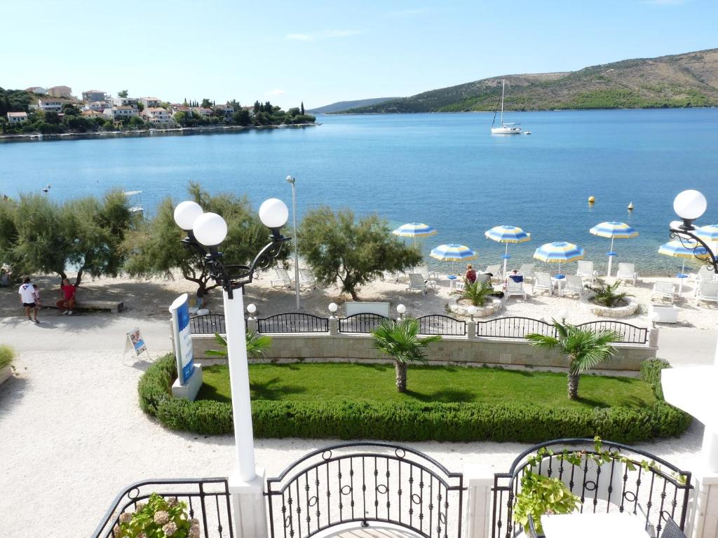 Villa Mediterana photo 2
