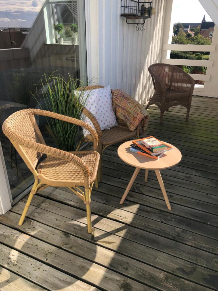 Dejligt værelse med eget bad og havudsigt photo 4