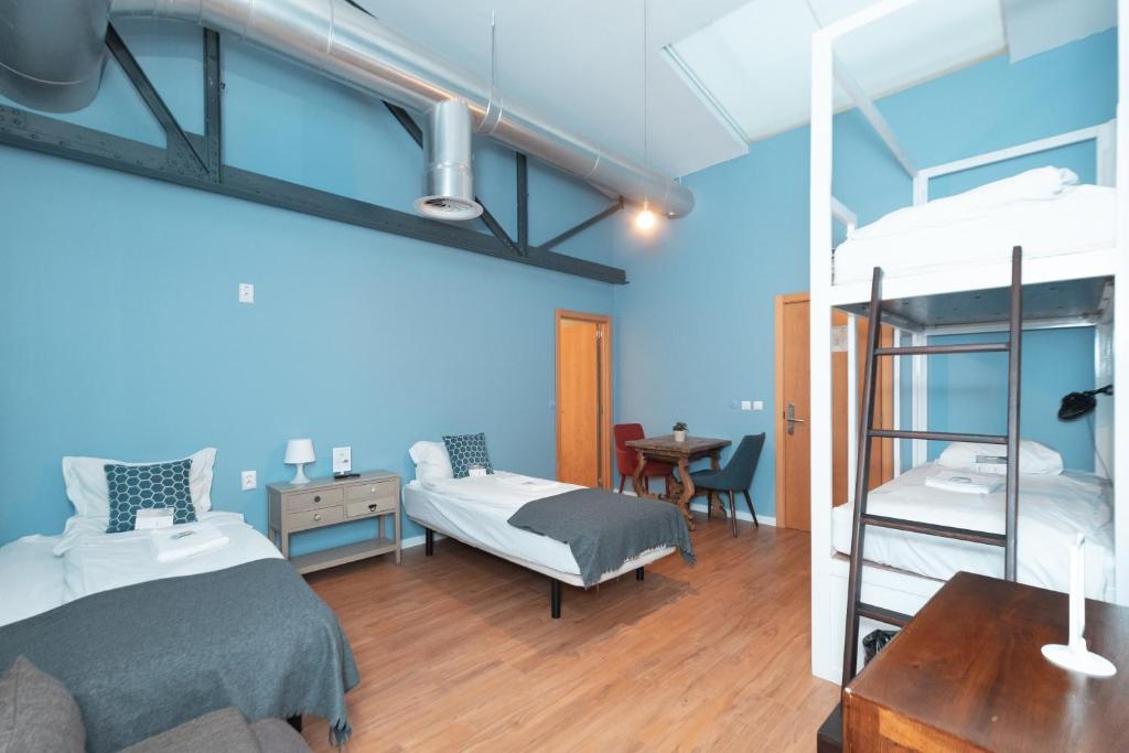 Четырехместный (Четырехместный номер), Lisbon Destination Hostel