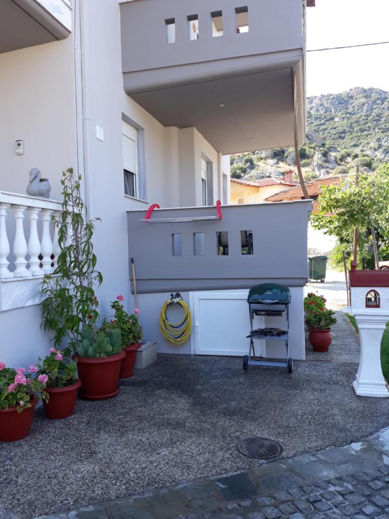 Nymfes House. photo 1