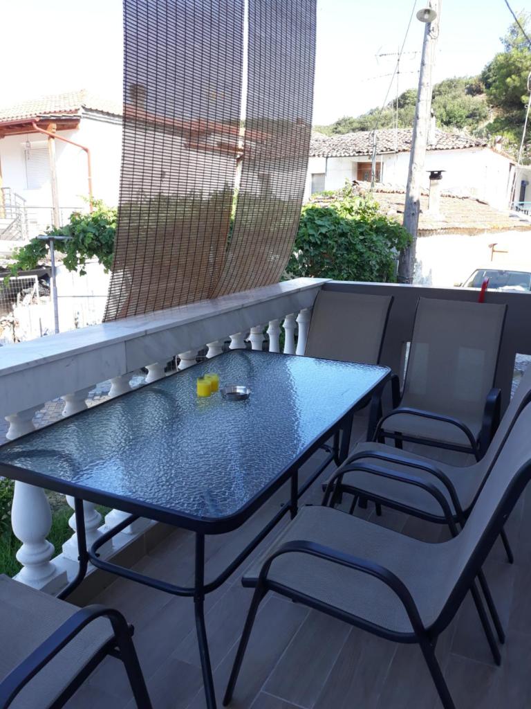 Nymfes House. photo 3