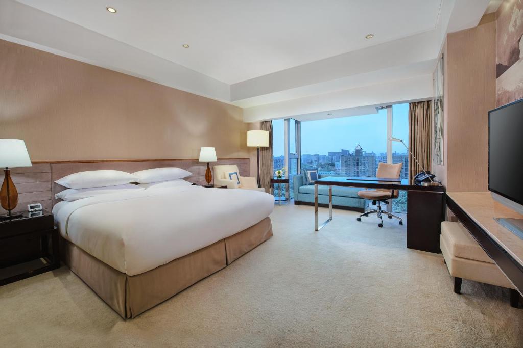 Двухместный (Стандартный номер с кроватью размера «king-size»), Crowne Plaza Beijing Sun Palace