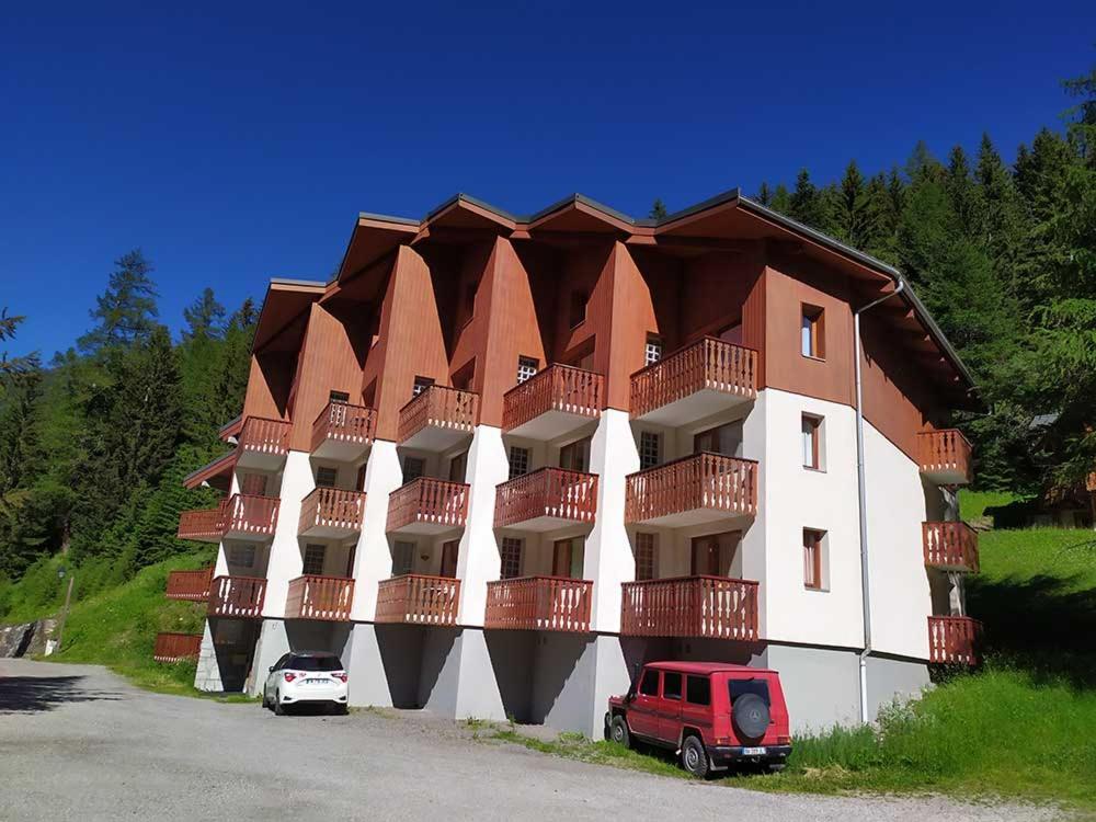 VALFREJUS appartement 2 pièces 35m2, au pied des pistes avec balcon photo 3