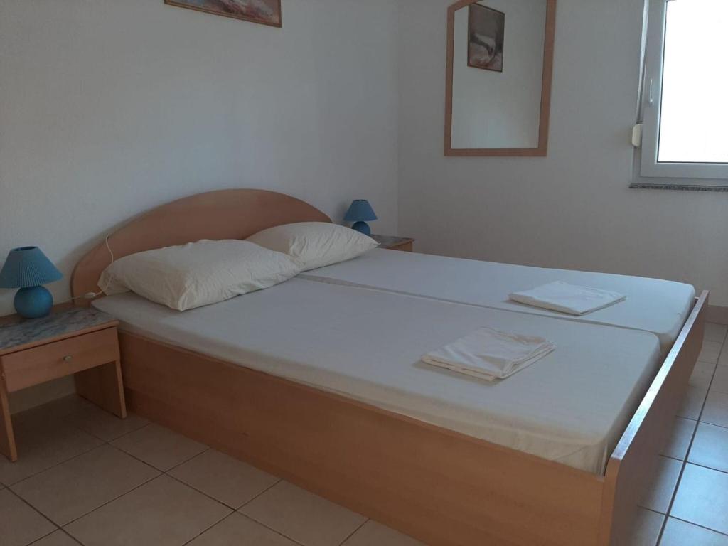 Sea View Apartment in Okrug Gornji near Trogir Centre photo 4