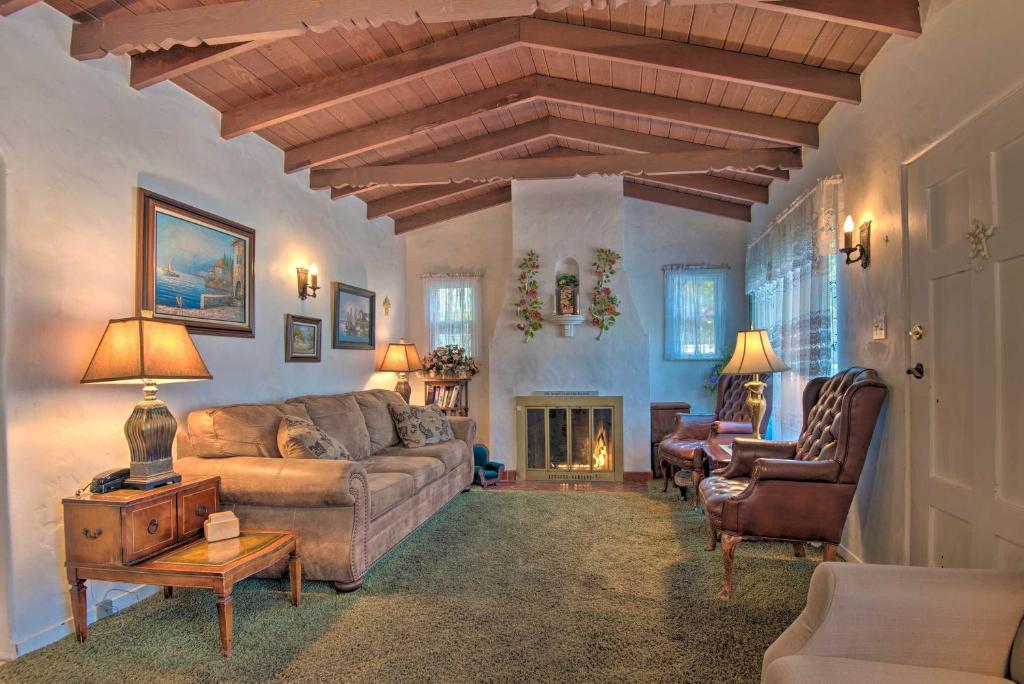 Avalon Escape Everything Within Walking Distance! photo 2